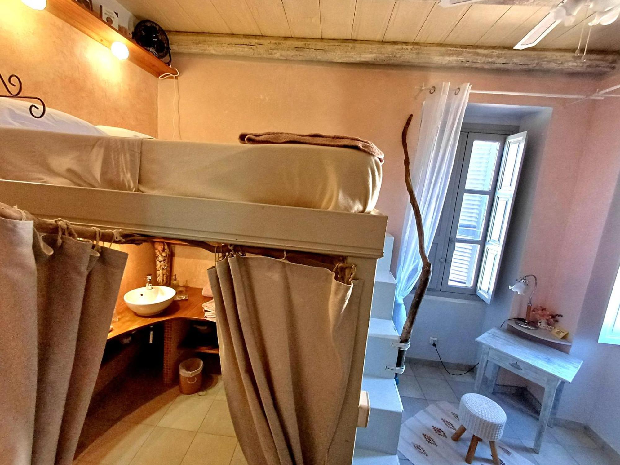 Casaluna, Chambre Climatisee Dans Maison De Village Sotta Exterior photo